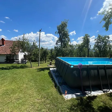 Vikendica Gaj Горни-Милановац